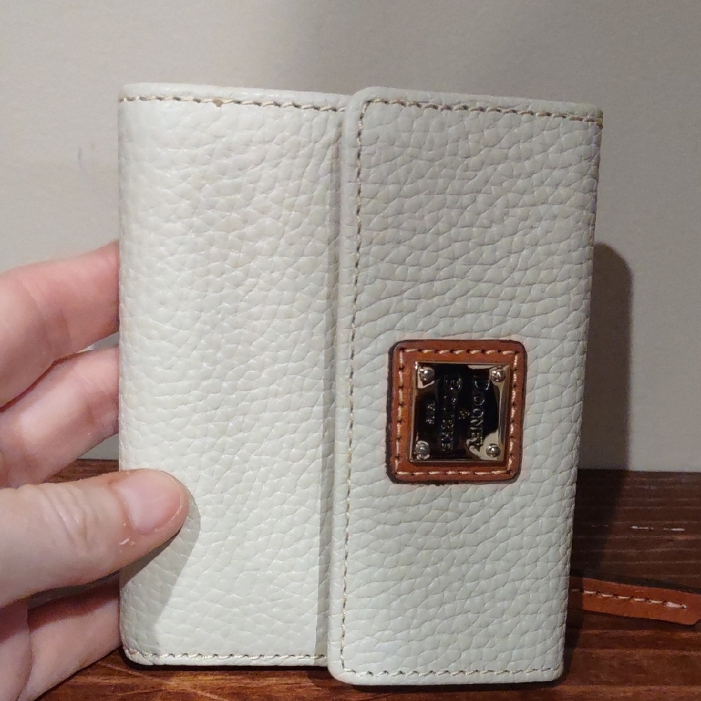 Dooney & Bourke Pebble Leather In Bone Color Wallet, Nwt